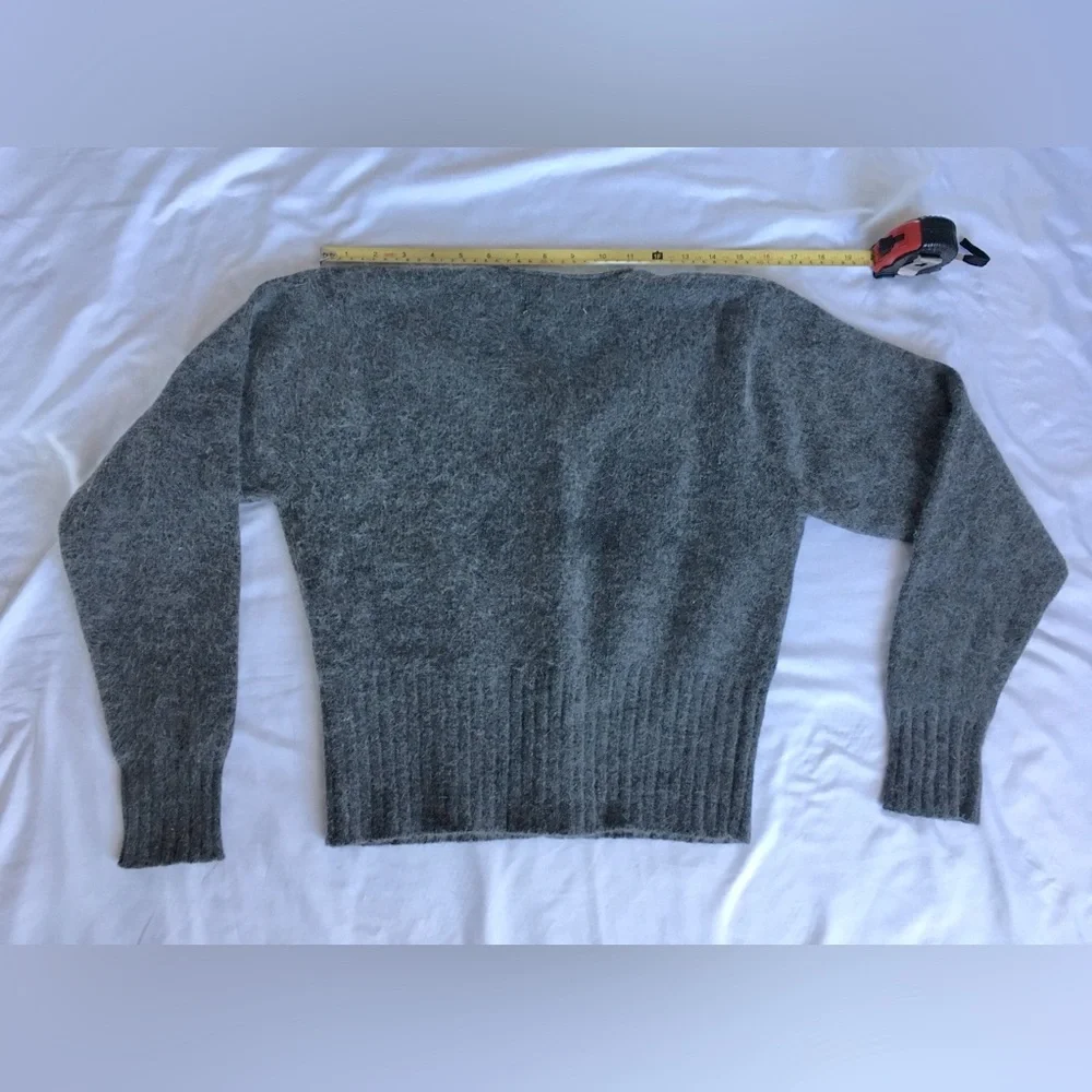 Vintage Gorgeous Bravo warm grey lambswool and angora rabbit hair cardigan. - Picture 3 of 11